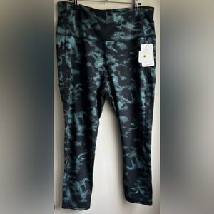 NWT Body Glove 7/8 Leggings